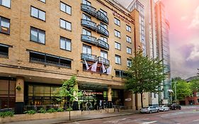 Clayton Hotel Belfast City